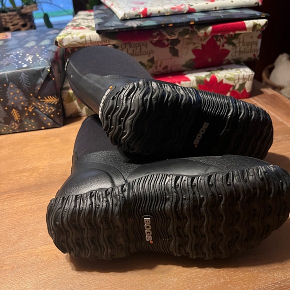 NEW WOMEN’S CLASSIC MID BOGS WATERPROOF BOOTS 6 - Picture 6 of 6